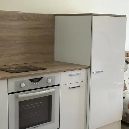 Maison La Tranche-sur-mer, 1 Pièce, 3 Personnes - Fr-1-22-176 Hébergement de vacances
