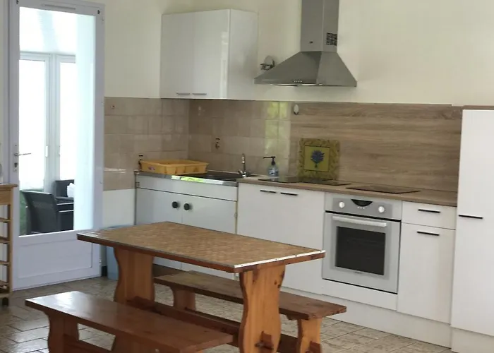 Maison Avec Courette A 450m De La Et Proche Commerces - Equipee - Fr-1-22-176 Tatil Evi *